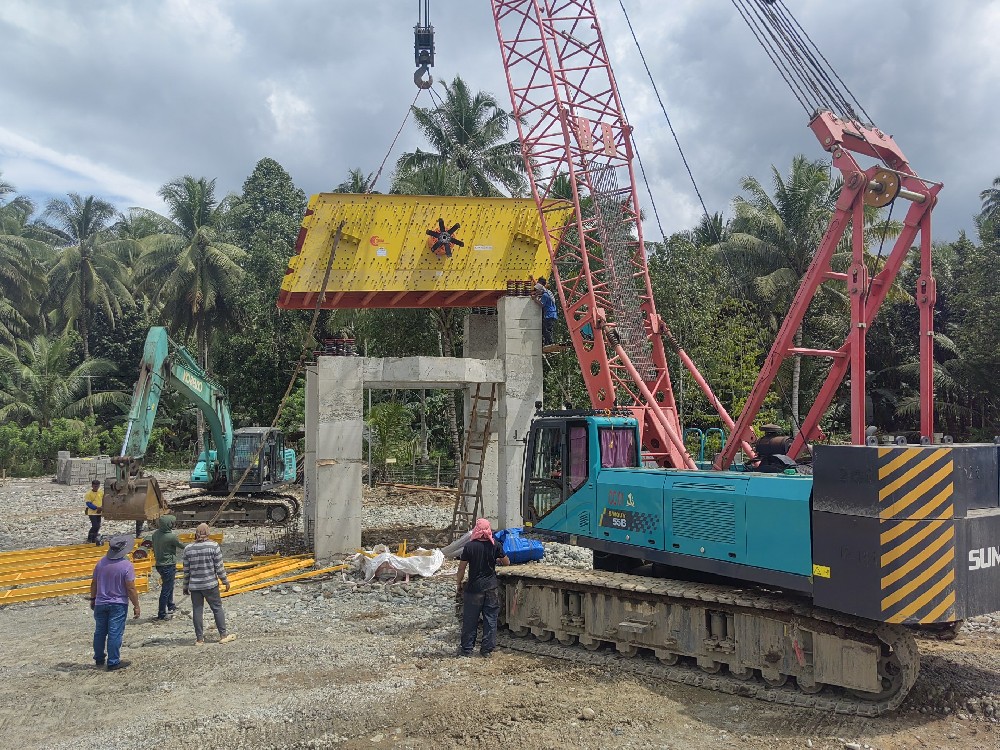 Henan terbaikmachinery provide high efficiency river stone separator washing plant for customer(pic1)